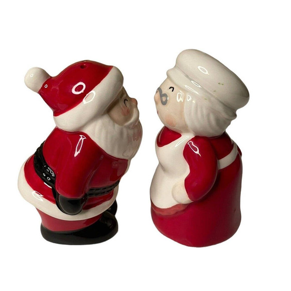 Santa and Mrs Claus Kissing Ceramic Salt and Pepper Shaker Set - Picture 1 of 6